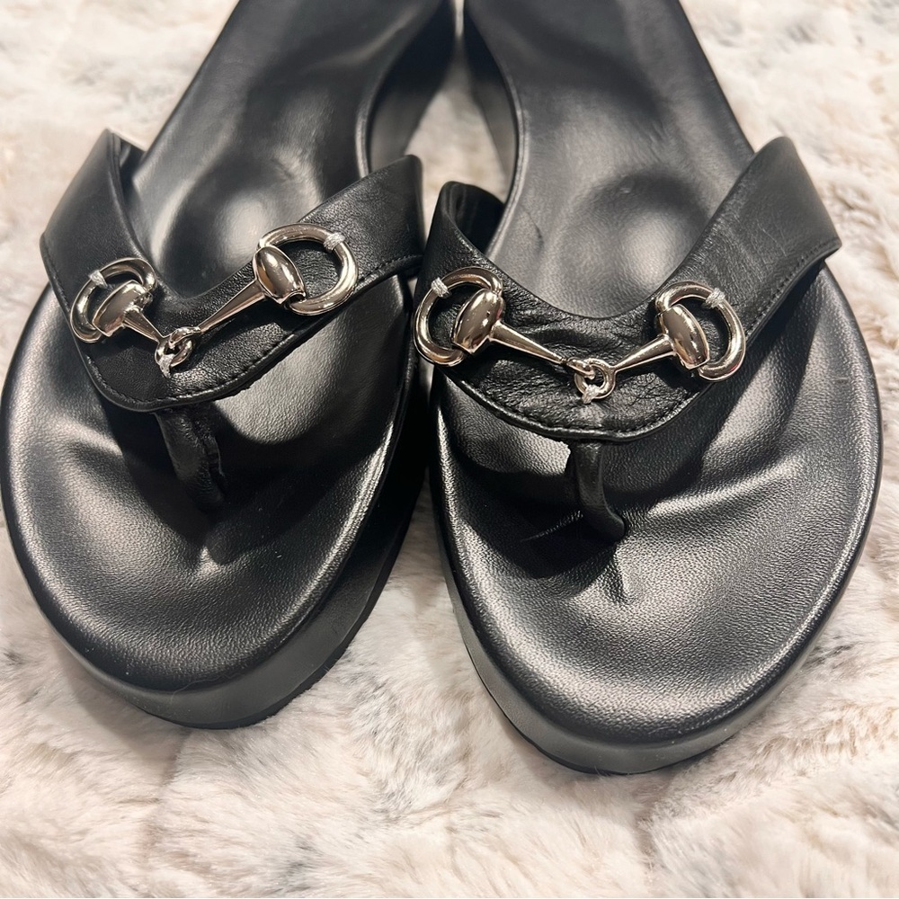 NWOB Snaffles Thong Horse Bit Sandals Sz-7 - Picture 7 of 8